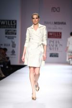 Model walks the ramp for Rahul Mishra at Wills Lifestyle India Fashion Week Autumn Winter 2012 Day 4 on 18th Feb 2012 (38).JPG
